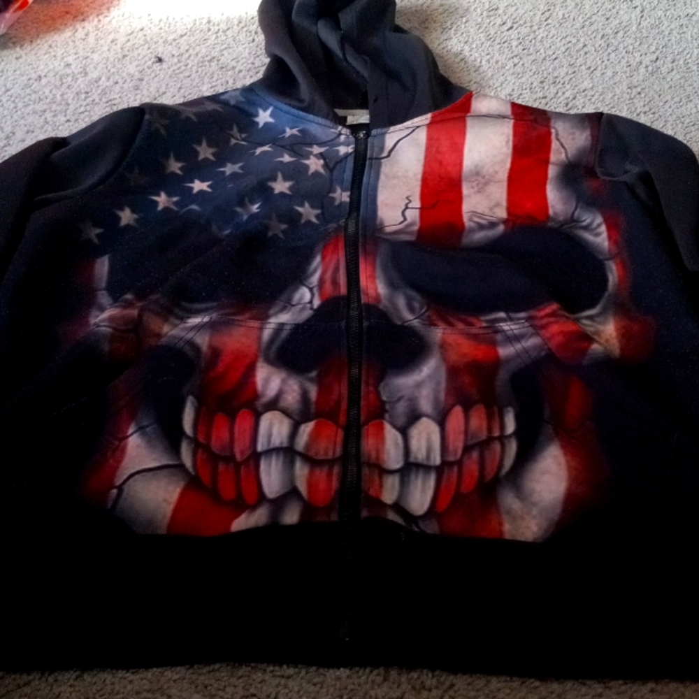 Black American flag skull zip-up jacket